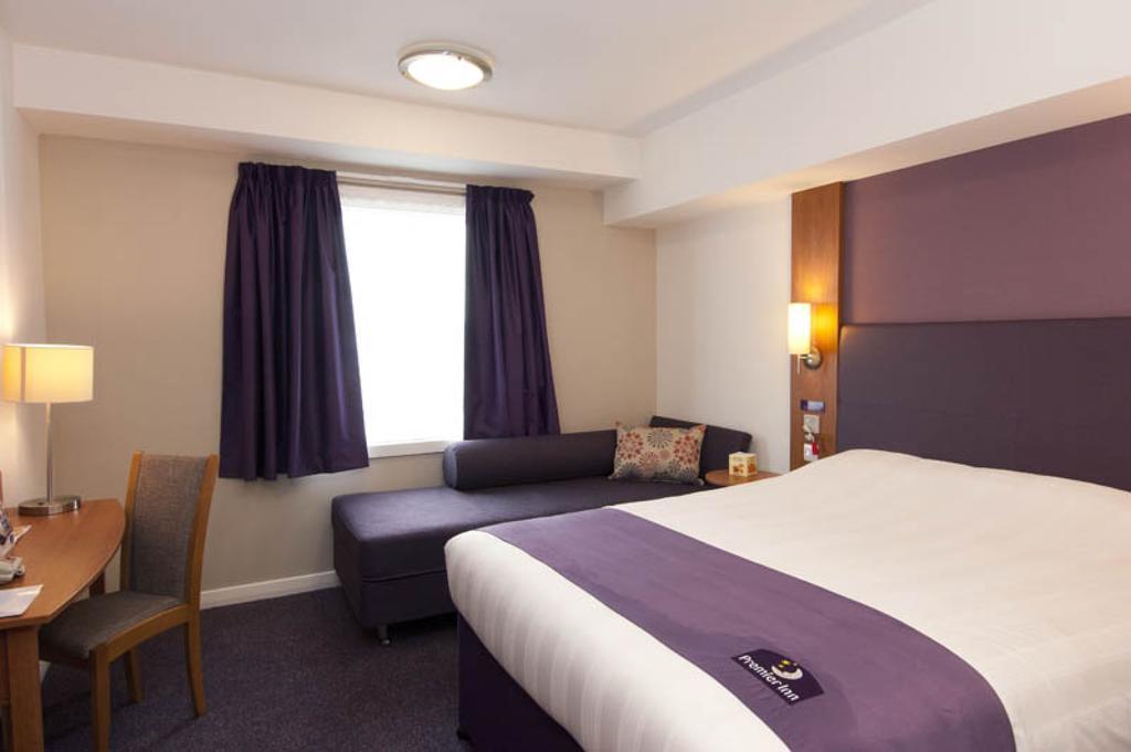 Premier Inn Birmingham South - Hall Green Exterior foto